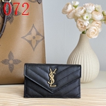 イヴサンローラン 財布 コピー 激安 スーパーコピーブランド 偽物 カードケース